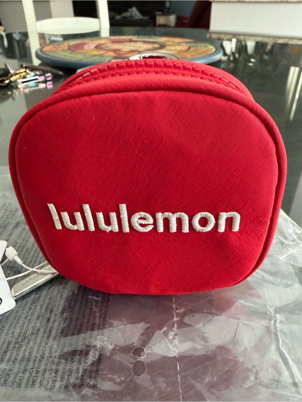 Lululemon Red clip panel commuter pouch